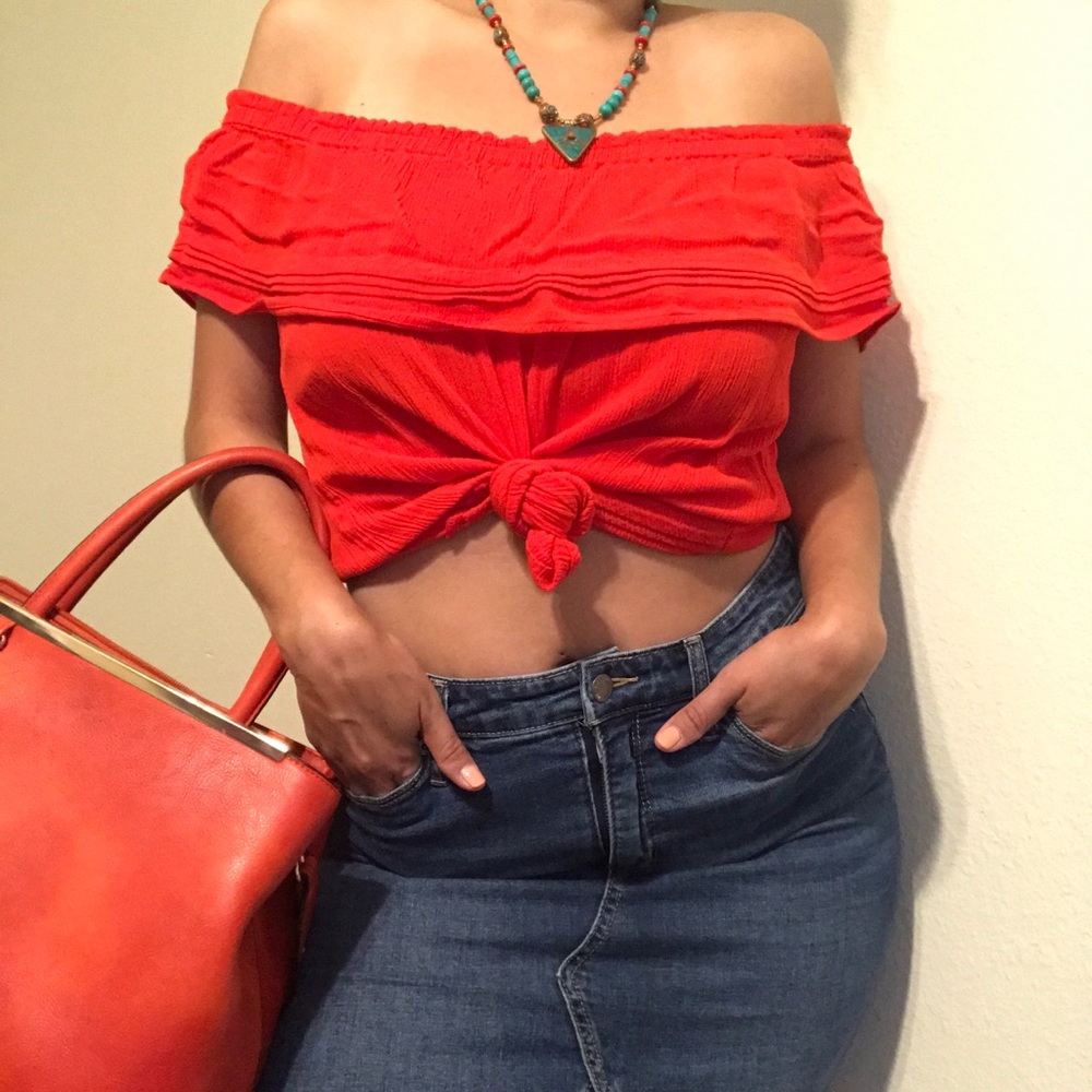 Fire red/orange top